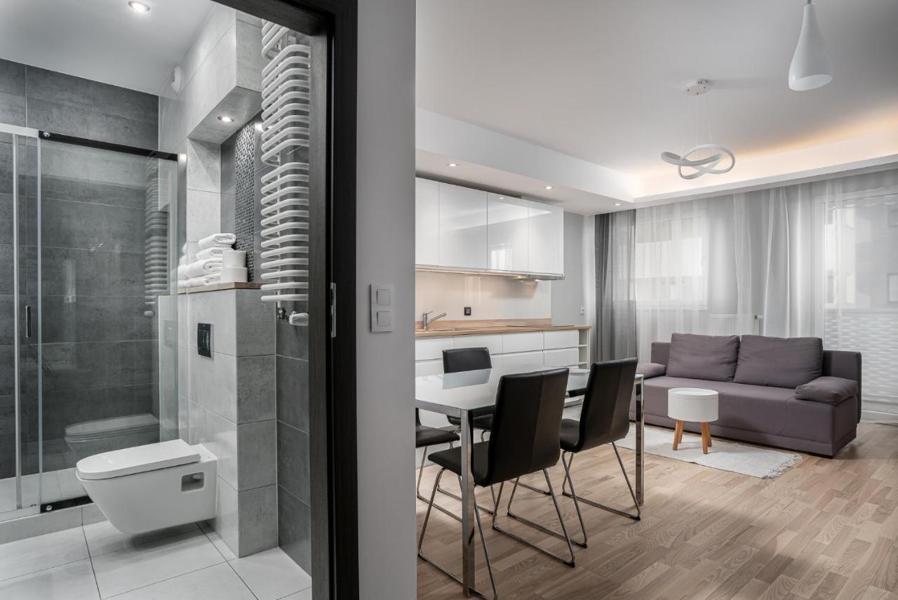 Rentplanet - Apartamenty Atal Tower 브로츠와프 외부 사진