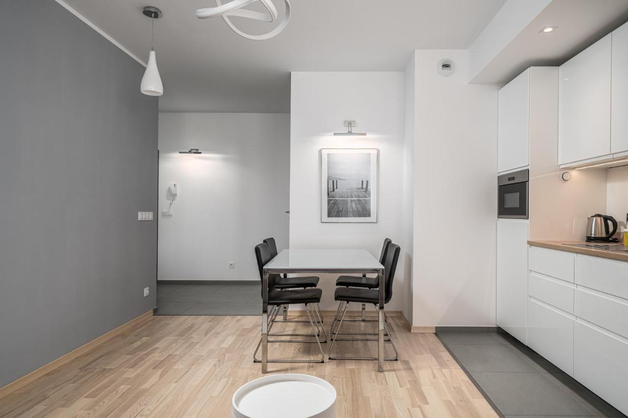 Rentplanet - Apartamenty Atal Tower 브로츠와프 외부 사진