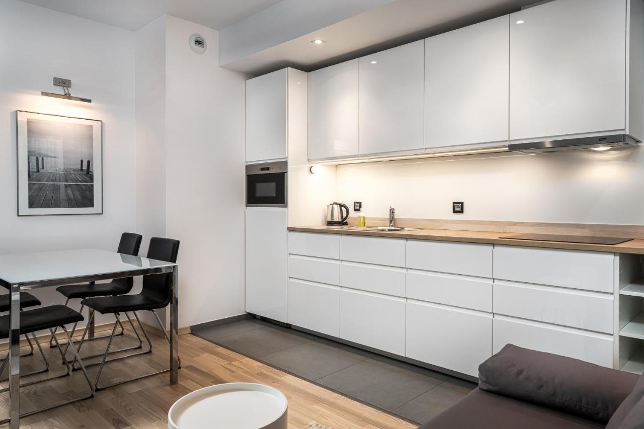 Rentplanet - Apartamenty Atal Tower 브로츠와프 외부 사진