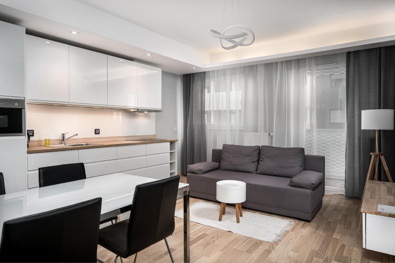 Rentplanet - Apartamenty Atal Tower 브로츠와프 외부 사진