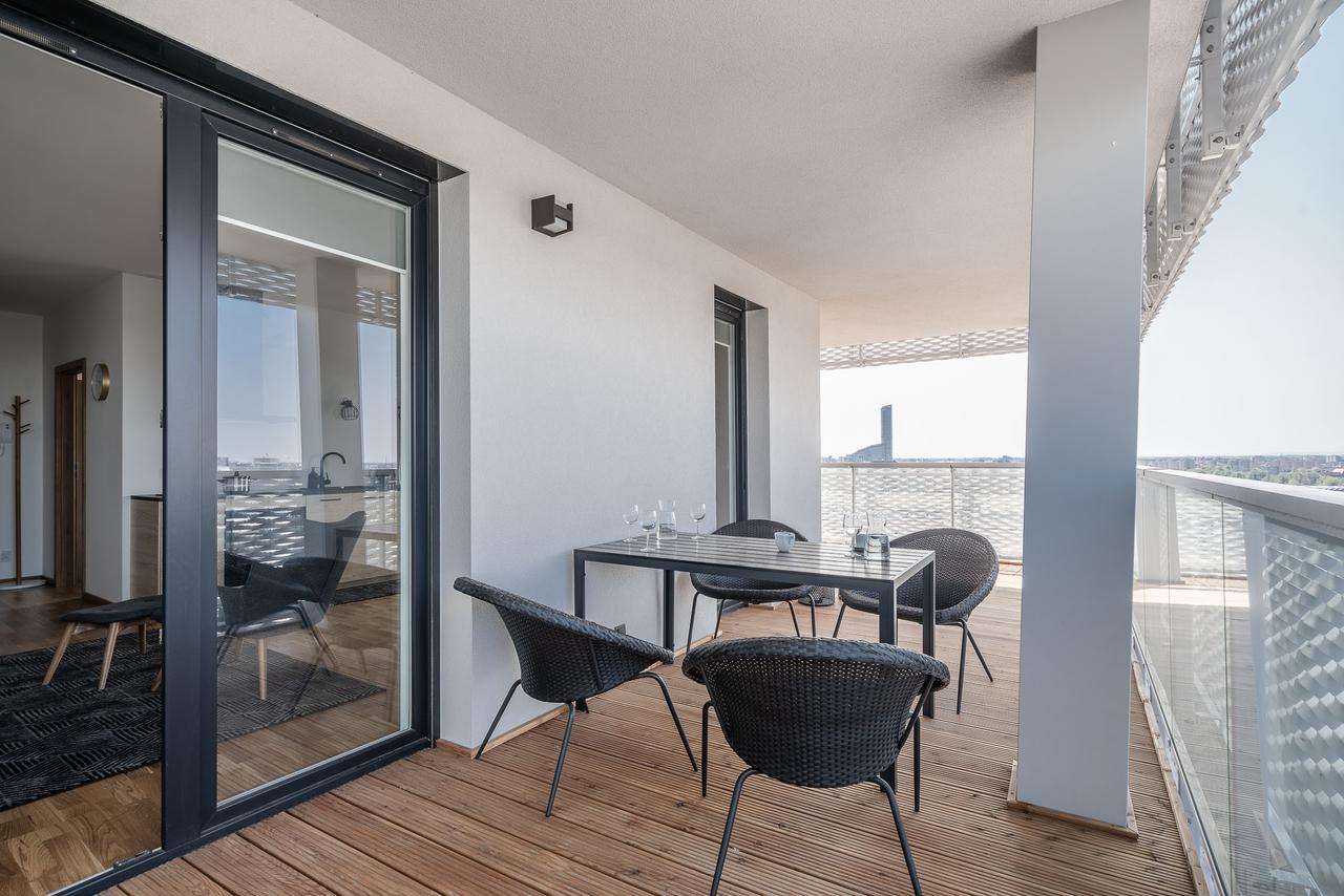Rentplanet - Apartamenty Atal Tower 브로츠와프 외부 사진